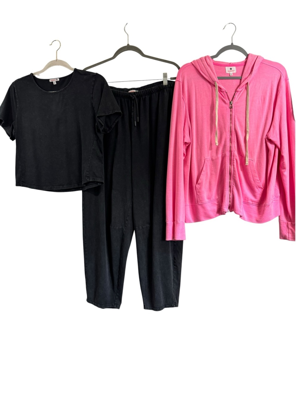 Sundry Lounge Matching Set & Hoodie Bundle Lot Pants Pockets Tee Size Large